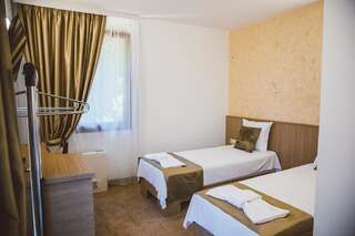 Хостелы Стаи за гост Хит Хаус Bratsigovo Двухместный номер с 1 кроватью или 2 отдельными кроватями-1